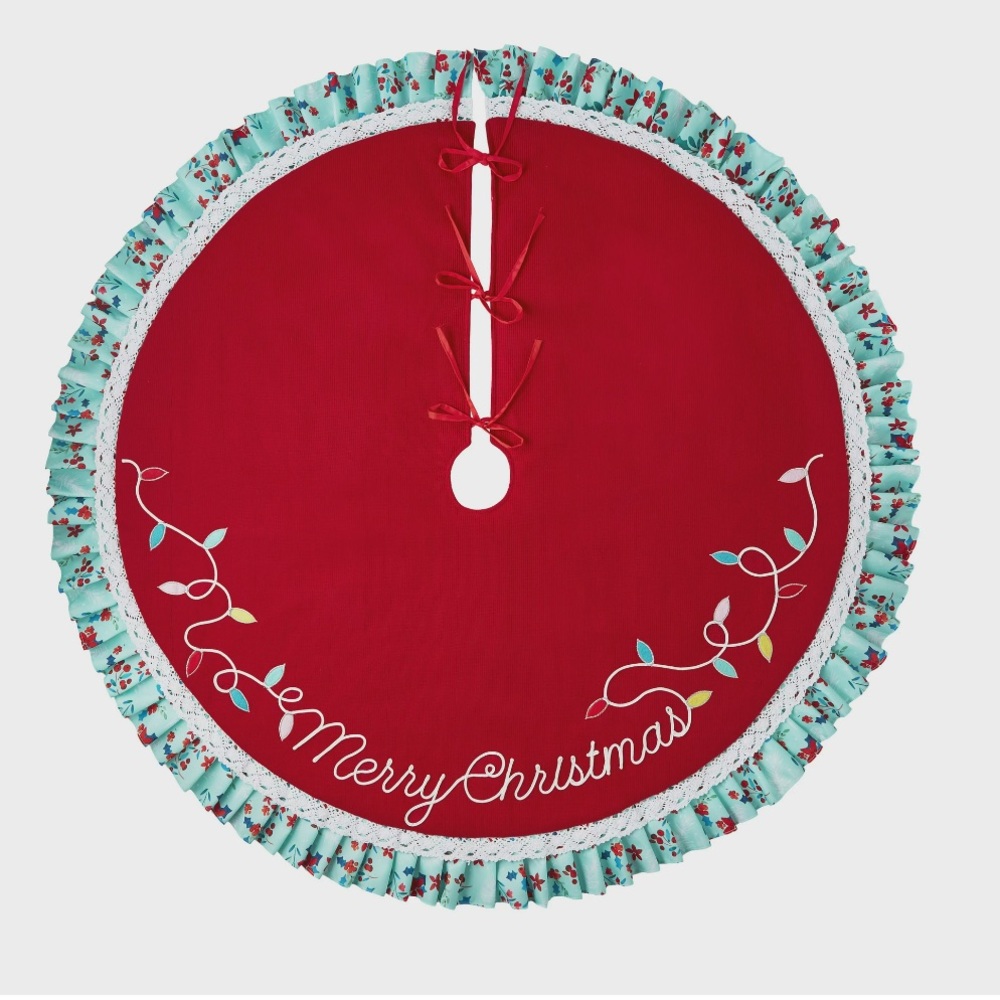 The Pioneer Woman Red Knit Merry Christmas Polyester Tree Skirt